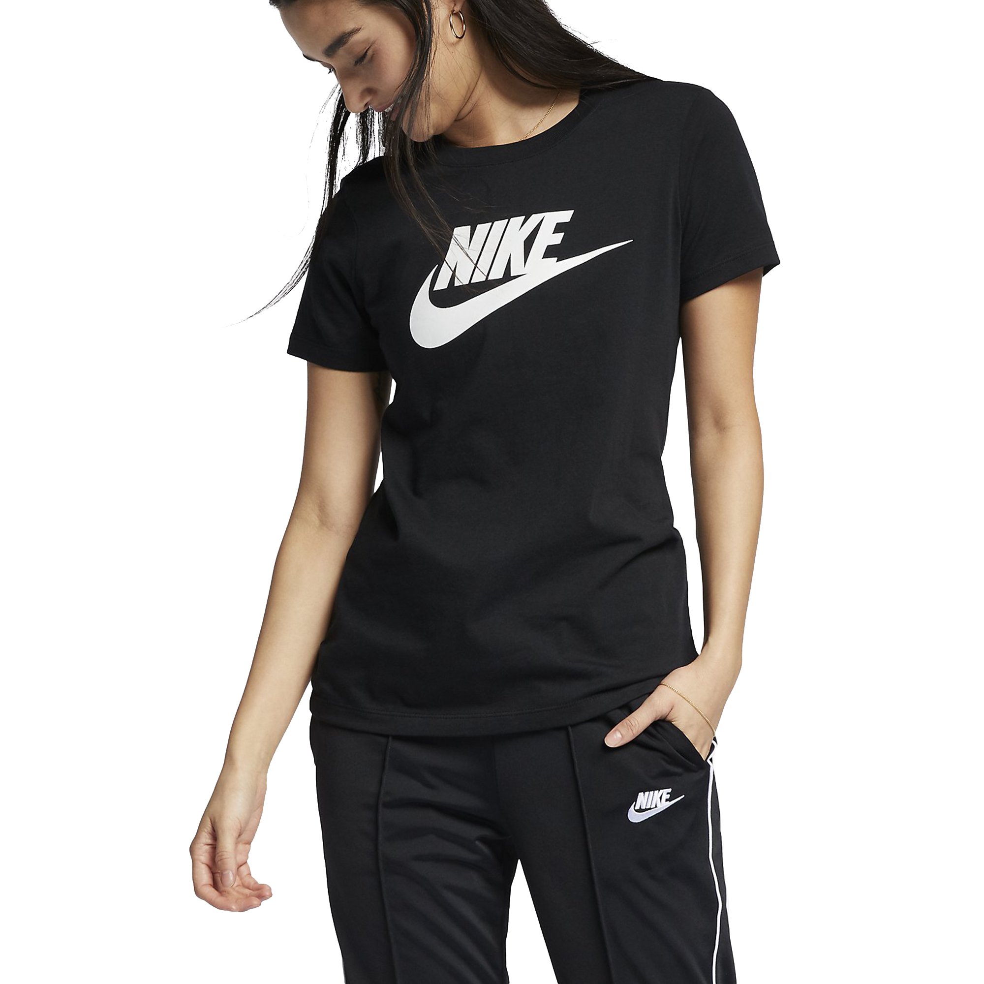 Найк женщины. Nike Essential Sportswear t-Shirt. Nike w NSW. Футболка найк женская черная 2021. Найк 2022 одежда.