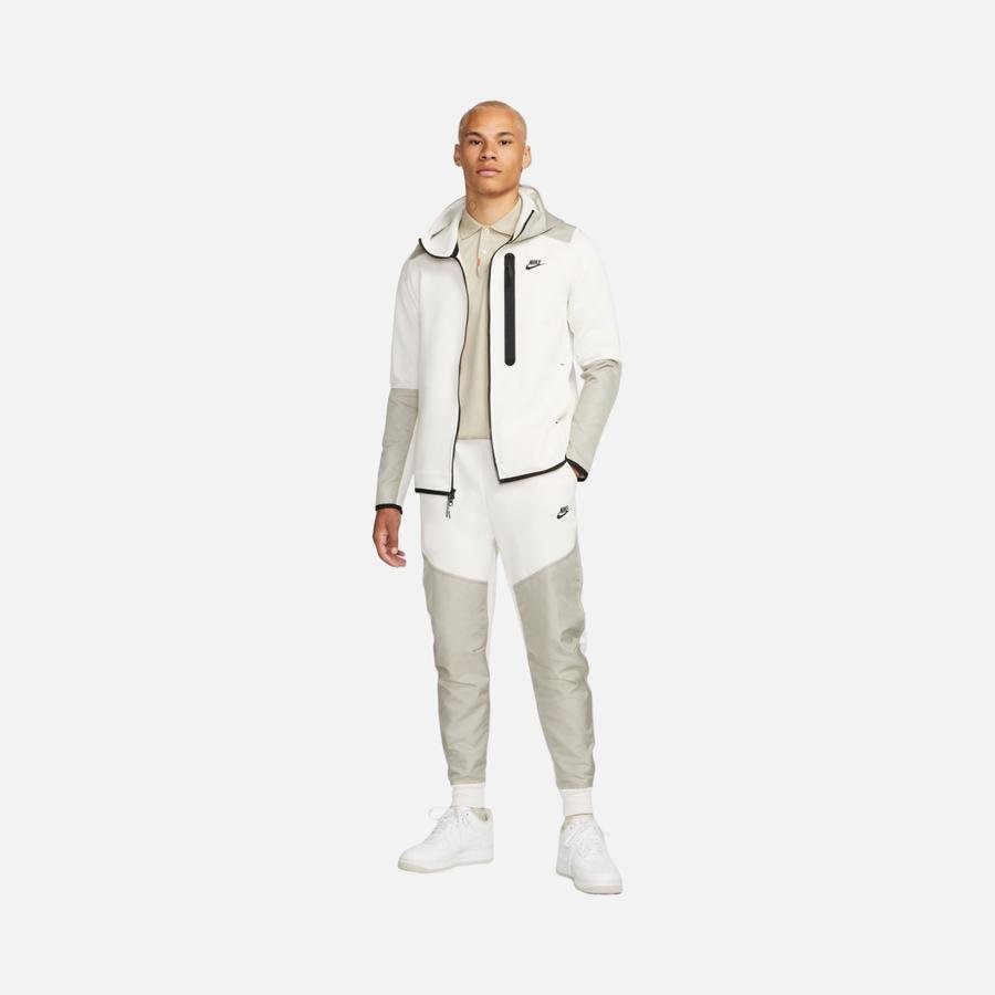 Nike Sportswear Tech Fleece ''Overlay Detail'' Full-Zip Hoodie Erkek Sweatshirt