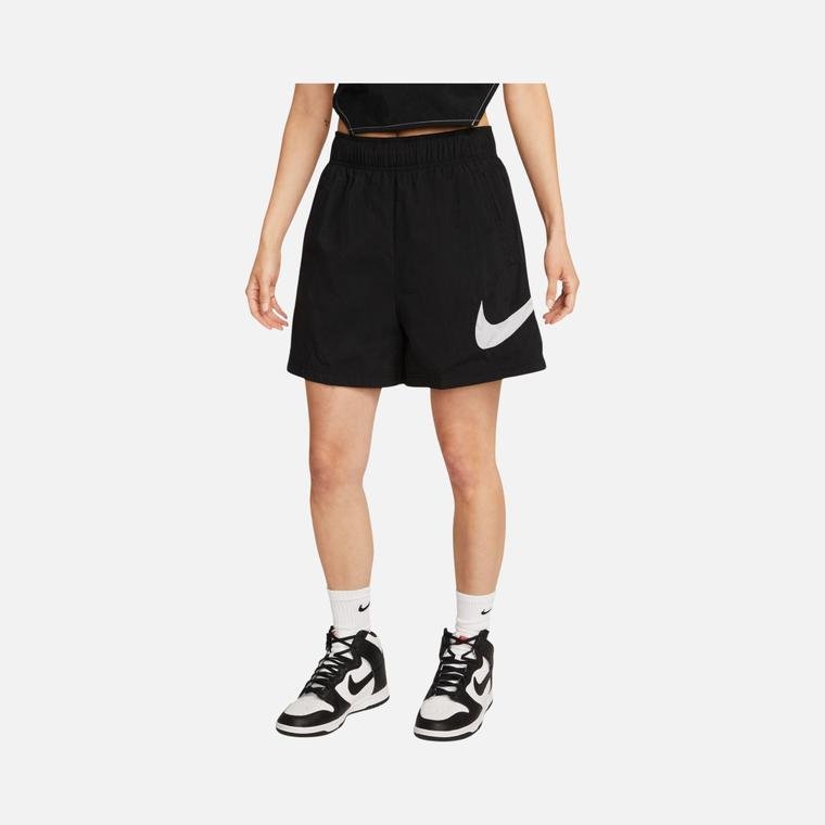 Nike Sportswear Essential High-Rise Woven Kadın Şort