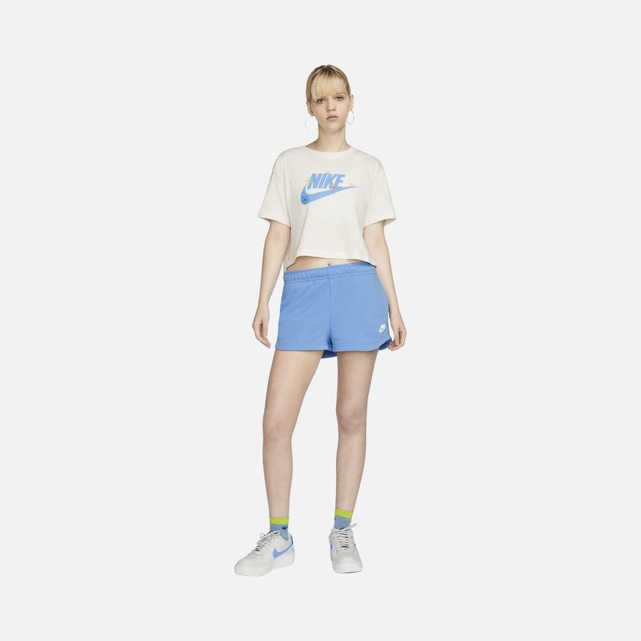 Nike Sportswear Futura Flover Graphic Crop Short-Sleeve Kadın Tişört