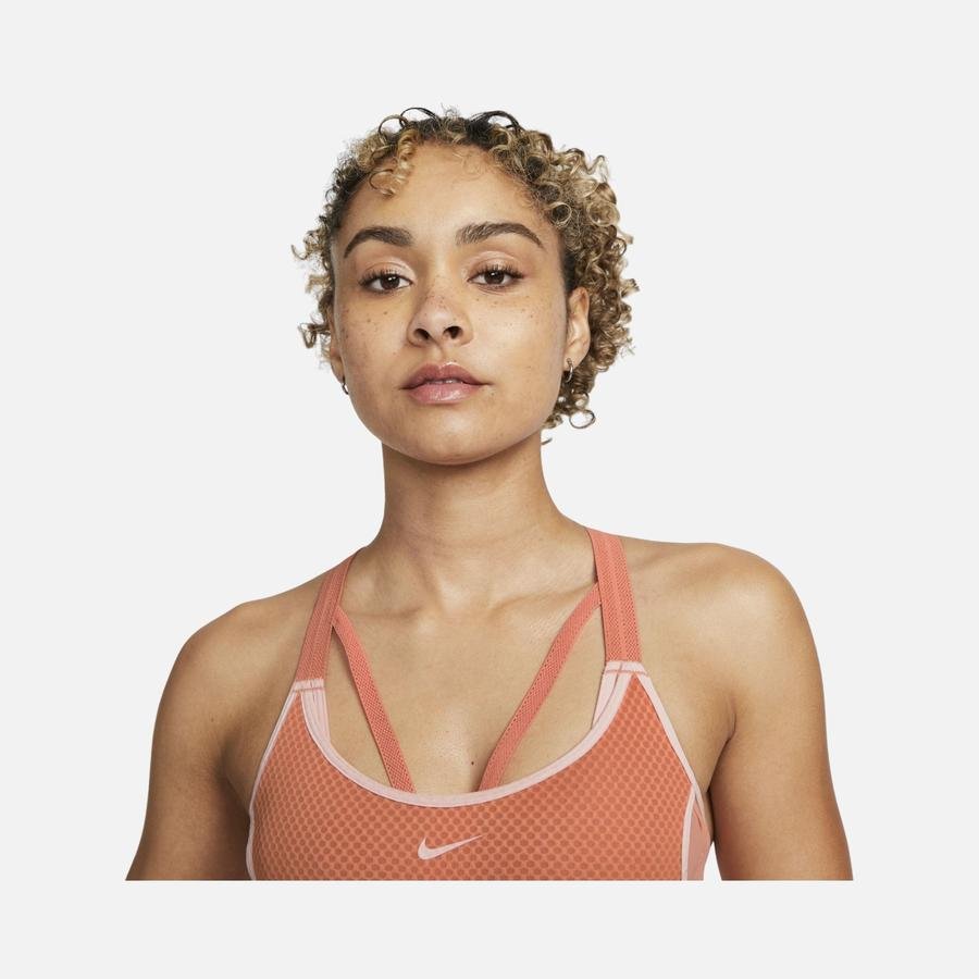  Nike Indy UltraBreathe Light-Support Sports Kadın Bra