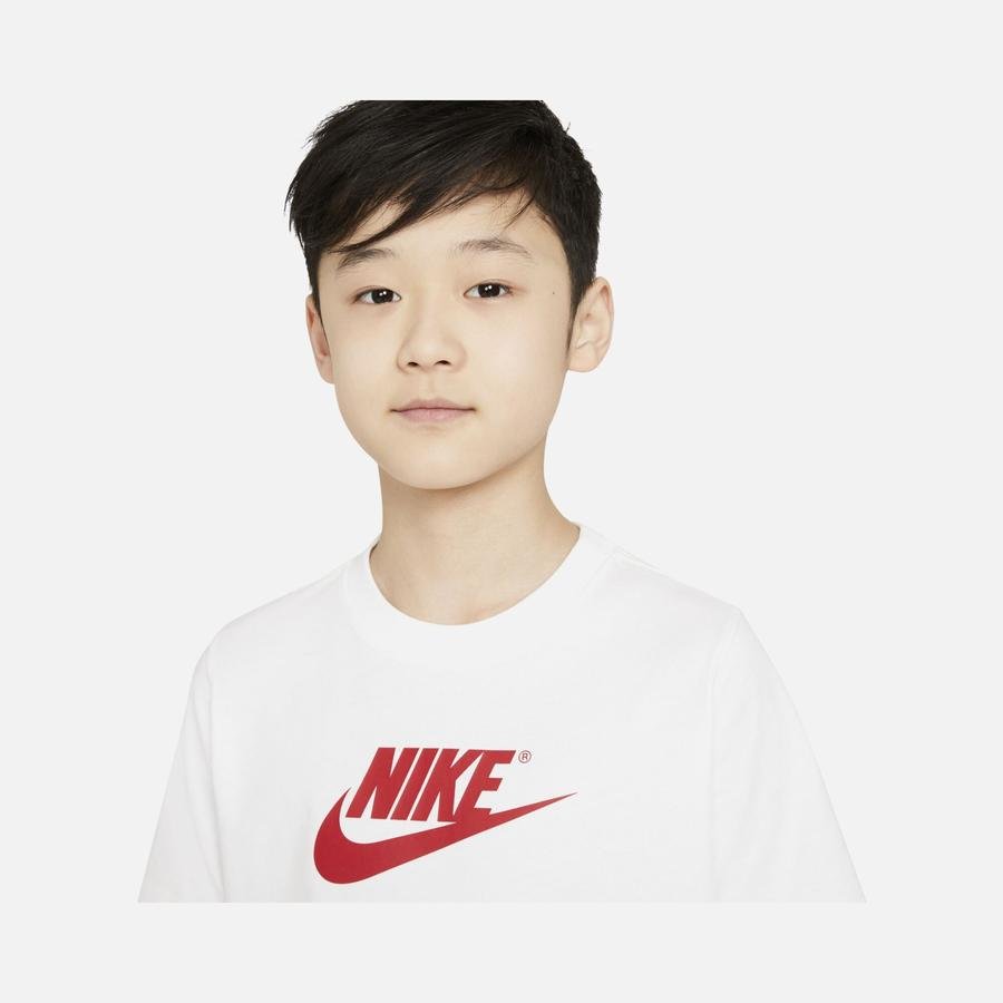  Nike Sportswear Futura Repeat (Boys') Çocuk Tişört