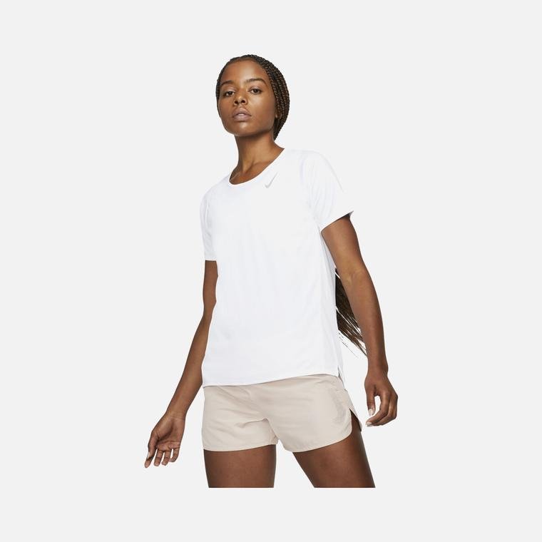 Nike Dri-Fit Race Running Short-Sleeve Kadın Tişört