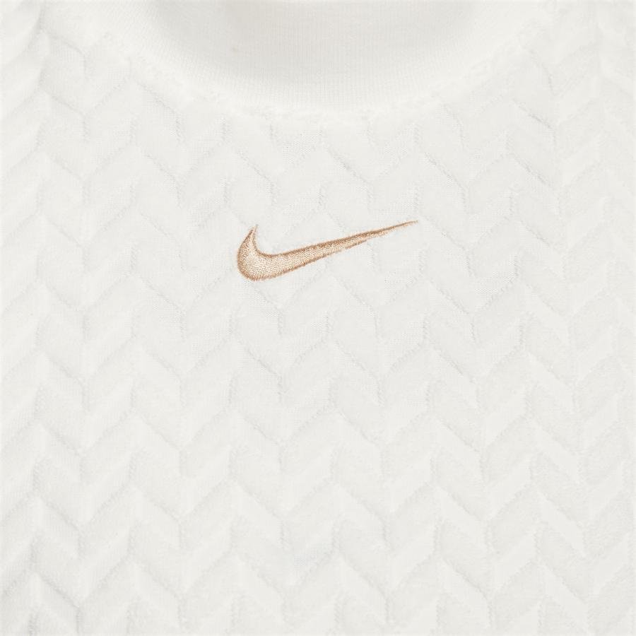  Nike Sportswear Everyday Mod Boxy Cropped Turtleneck Short-Sleeve Kadın Tişört