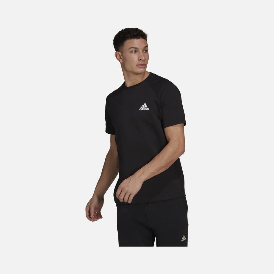  adidas Sportswear Designed For Gameday Short-Sleeve Erkek Tişört