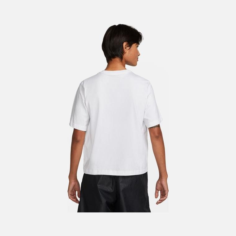Nike Sportswear ''Jelly & Metallic Graphics'' 2 Boxy Short-Sleeve Kadın Tişört