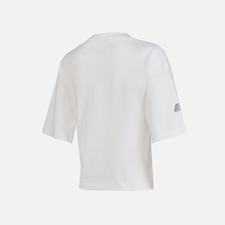 New Balance Sportswear WNT1340 Cropped Short-Sleeve Kadın Tişört