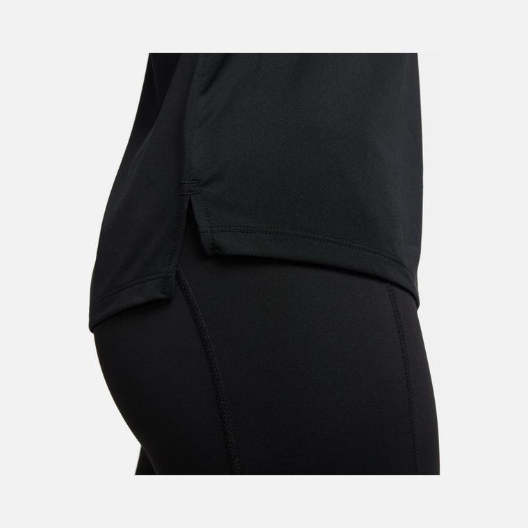 Nike Dri-Fit One Swoosh Graphic Running Short-Sleeve Kadın Tişört