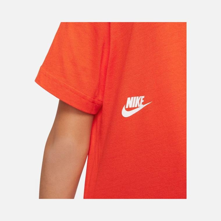 Nike Sportswear Essential Boxy Gel-Dance Short-Sleeve (Girls') Çocuk Tişört