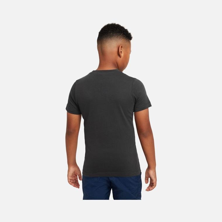 Nike Sportswear Standard Issue Short-Sleeve (Boys') Çocuk Tişört