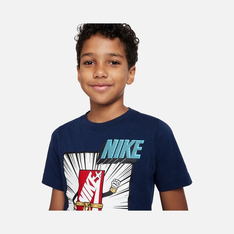 Nike Sportswear Brand Mark Boxy Short-Sleeve Çocuk Tişört